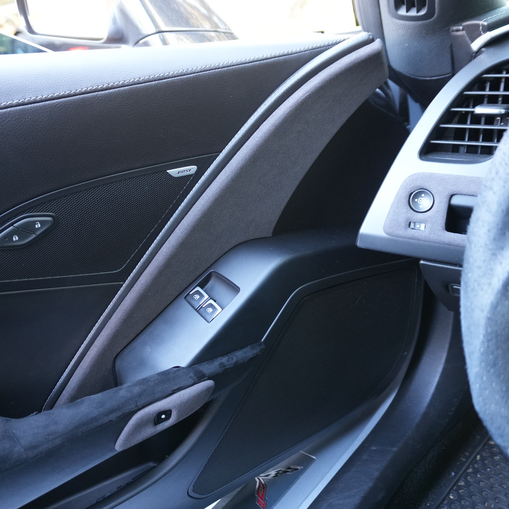 イタリア　フラジール　コンポート Corvette C7 Suede Leather Driver Side Door Panel Insert Alcantara